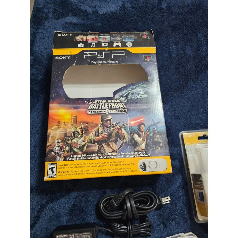 Sony PSP 2000 Star Wars Battlefront Renegade Squadron Limited Edition White